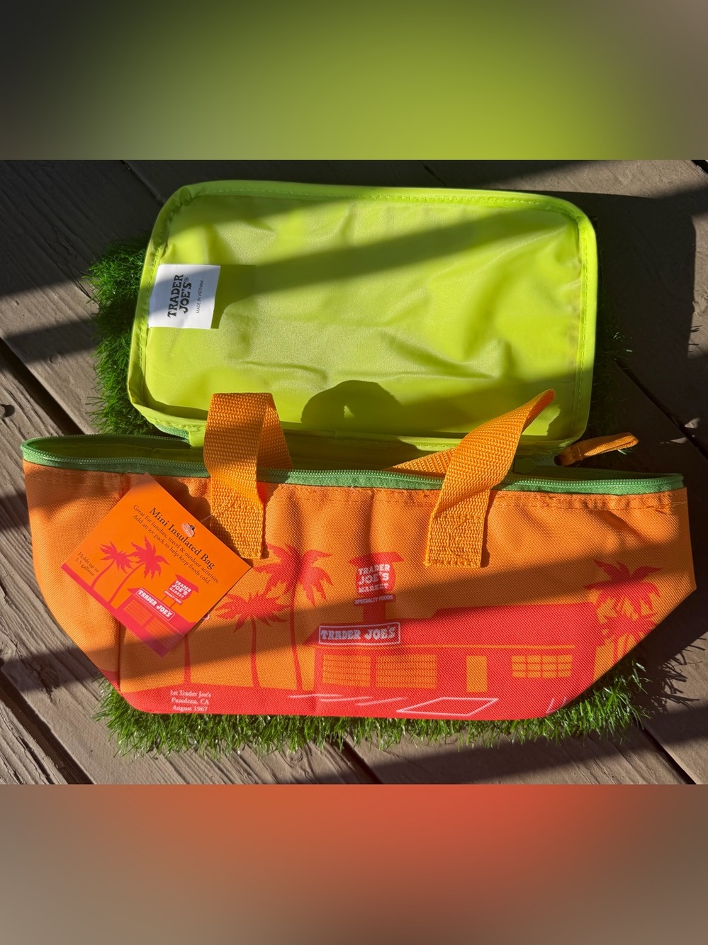 🧡Trader Joe's Orange & Neon Lime Mini Insulated Mini Bag